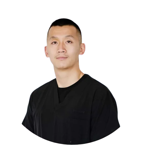 Justin Pham, acupuncteur